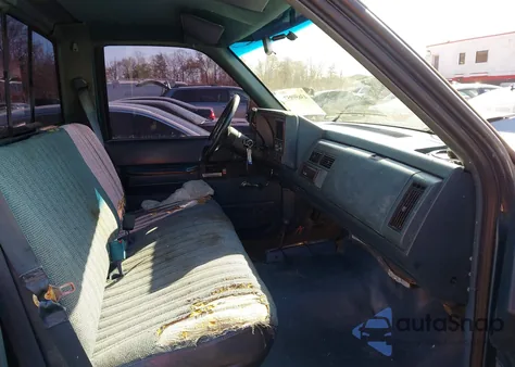 1990 Chevrolet Gmt-400 K1500 из США, поврежденный, VIN 1GCDK14K4LE237353